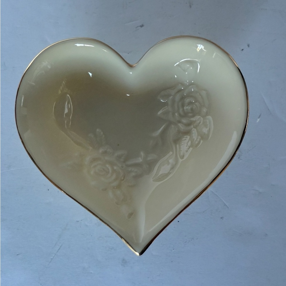 Lenox Cream Heart Dish with Elegant Script